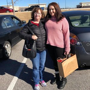 Meet your Posher, Hayley